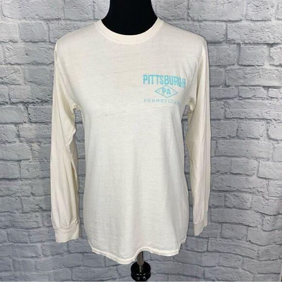 Gildan Pittsburgh Pa Longsleeve Crewneck off white 
t-shirt women size small - Picture 1 of 11